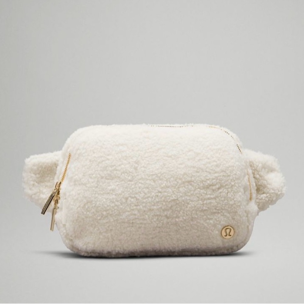 LULULEMON Everywhere Belt Bag Fleece 2L - White Opal GOLD - Crossbody Fanny Pack
